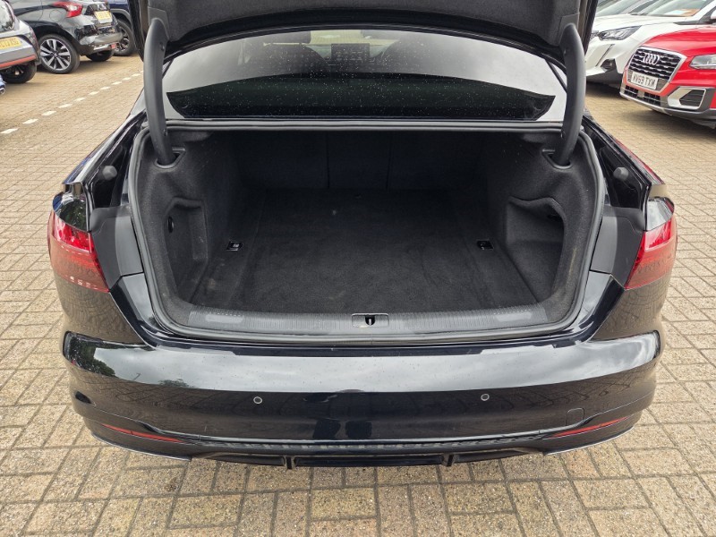 2022 (72) AUDI A4 40 TFSI 204 Black Edition 4dr S Tronic 5722114