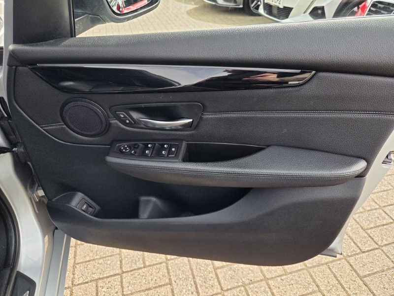 2019 (69) BMW 2 SERIES 218d Luxury 5dr 5731741