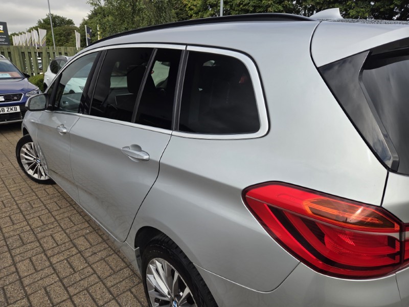 2019 (69) BMW 2 SERIES 218d Luxury 5dr 5731721