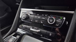 2019 (69) BMW 2 SERIES 218d Luxury 5dr 5731749