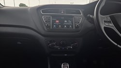 2019 (19) HYUNDAI I20 1.2 MPi SE 5dr 5731895