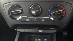 2019 (19) HYUNDAI I20 1.2 MPi SE 5dr 5731908