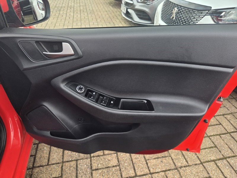 2019 (19) HYUNDAI I20 1.2 MPi SE 5dr 5731901