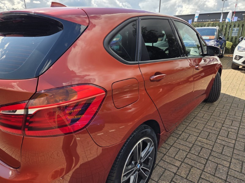 2019 (19) BMW 2 SERIES 220i Sport 5dr DCT 5741067