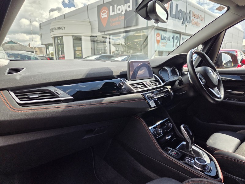 2019 (19) BMW 2 SERIES 220i Sport 5dr DCT 5741082