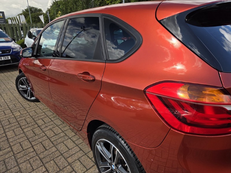 2019 (19) BMW 2 SERIES 220i Sport 5dr DCT 5741066