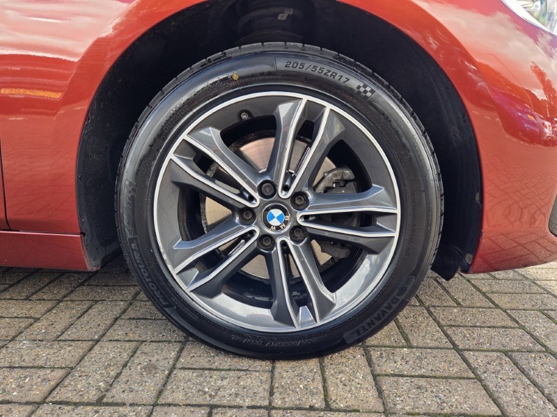 2019 (19) BMW 2 SERIES 220i Sport 5dr DCT 5741057