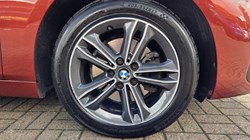 2019 (19) BMW 2 SERIES 220i Sport 5dr DCT 5741057