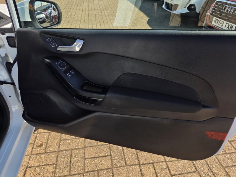 2020 (70) FORD FIESTA 1.1 75 Trend 3dr 5741129
