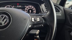 2018 (68) VOLKSWAGEN TIGUAN 2.0 TDi 150 SEL 5dr DSG 5736486