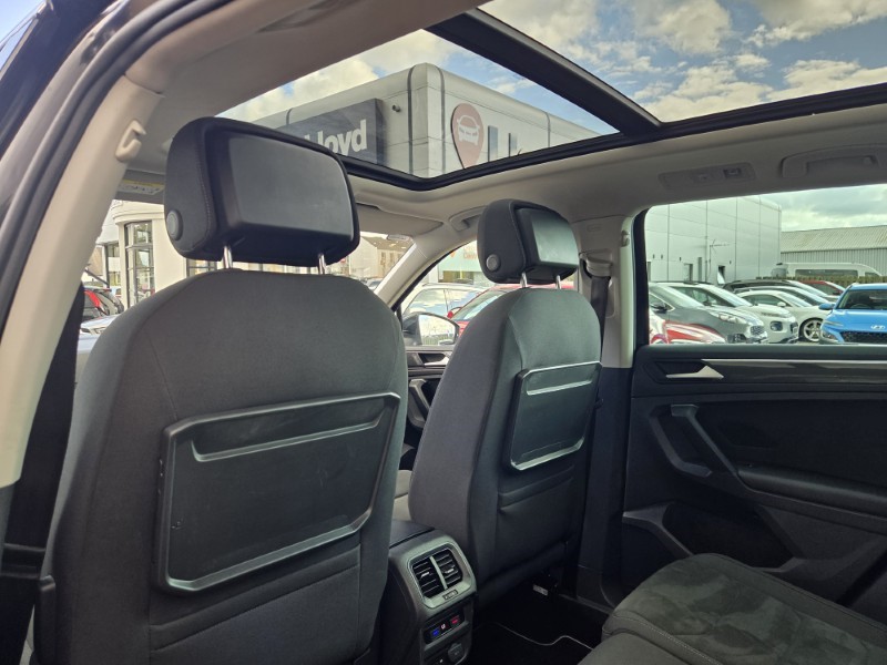 2018 (68) VOLKSWAGEN TIGUAN 2.0 TDi 150 SEL 5dr DSG 5736473