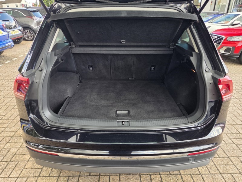 2018 (68) VOLKSWAGEN TIGUAN 2.0 TDi 150 SEL 5dr DSG 5736470