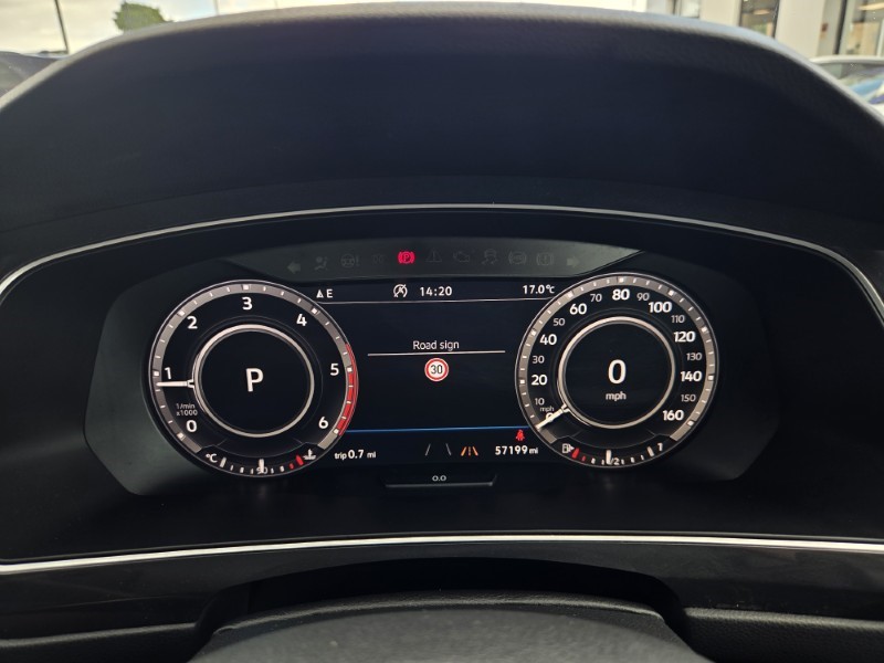 2018 (68) VOLKSWAGEN TIGUAN 2.0 TDi 150 SEL 5dr DSG 5736498