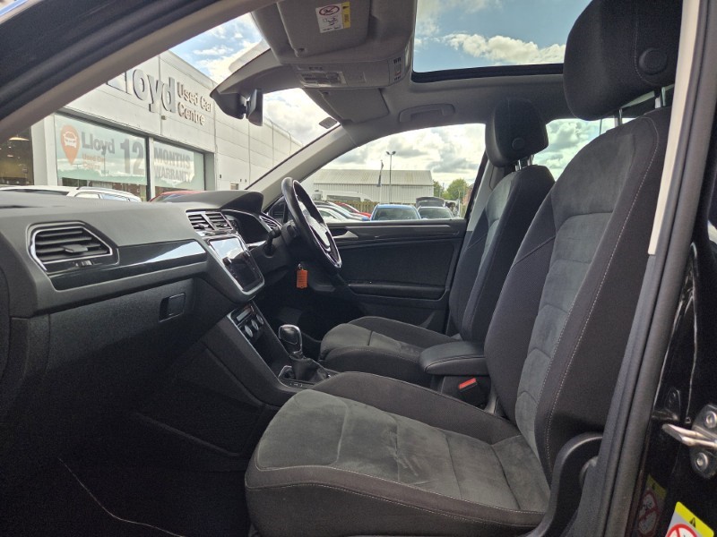 2018 (68) VOLKSWAGEN TIGUAN 2.0 TDi 150 SEL 5dr DSG 5736480