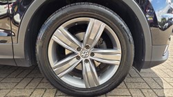 2018 (68) VOLKSWAGEN TIGUAN 2.0 TDi 150 SEL 5dr DSG 5736456