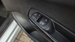 2019 (19) VAUXHALL CORSA 1.4 SRi Vx-line Nav Black 5dr 5741223