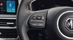 2024 (74) MG MOTOR UK HS 1.5 T-GDI Trophy 5dr 5753170