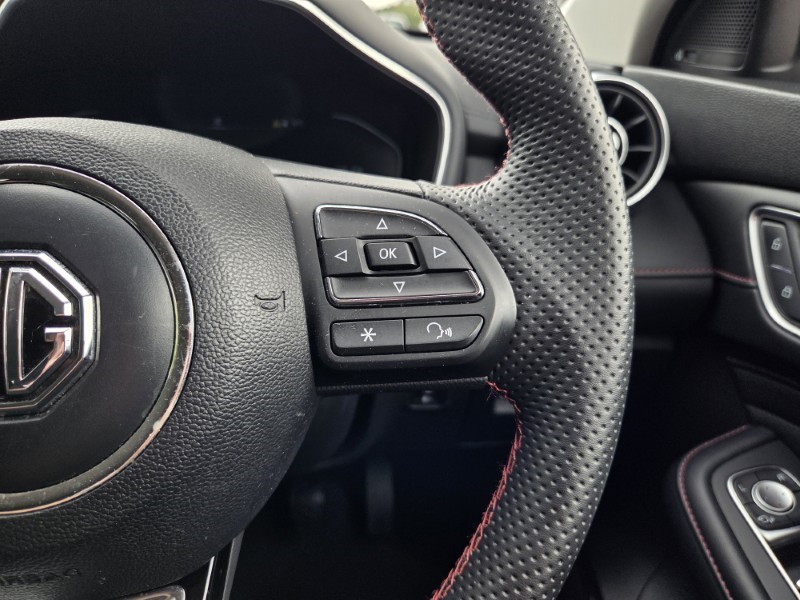 2024 (74) MG MOTOR UK HS 1.5 T-GDI Trophy 5dr 5753171