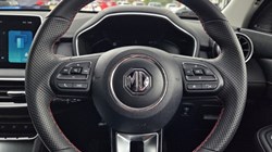 2024 (74) MG MOTOR UK HS 1.5 T-GDI Trophy 5dr 5753172