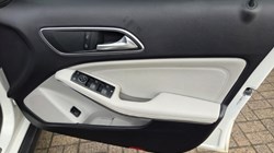 2018 (68) MERCEDES-BENZ GLA 200 SE 5dr Auto 5750615