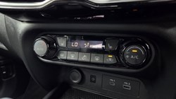 2025 (25) NISSAN JUKE 1.6 Hybrid Tekna 5dr Auto 5759496
