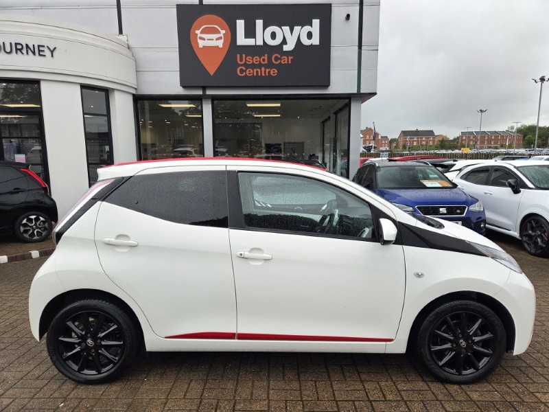 2017 (17) TOYOTA AYGO 1.0 VVT-i X-Press 5dr 5770988