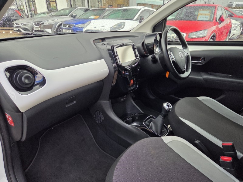 2017 (17) TOYOTA AYGO 1.0 VVT-i X-Press 5dr 5771011