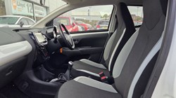 2017 (17) TOYOTA AYGO 1.0 VVT-i X-Press 5dr 5771012