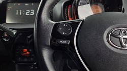 2017 (17) TOYOTA AYGO 1.0 VVT-i X-Press 5dr 5771015