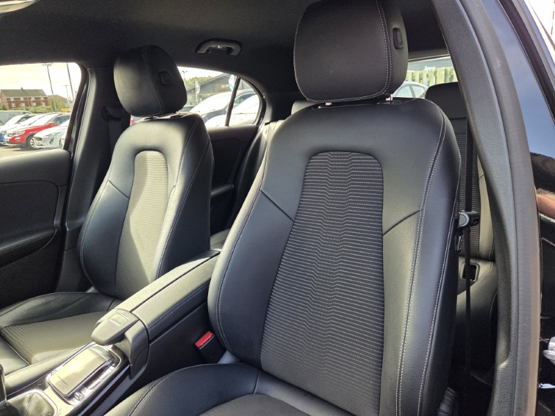 2019 (69) MERCEDES-BENZ A CLASS A180 Sport Executive 5dr 5777772