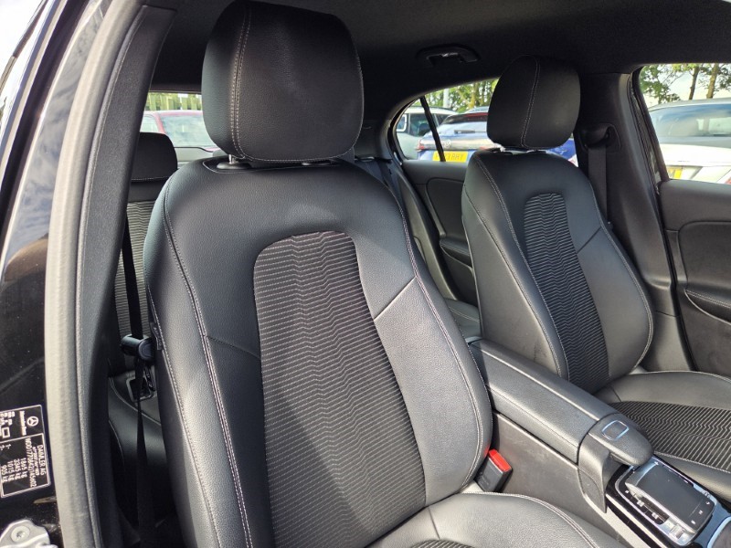 2019 (69) MERCEDES-BENZ A CLASS A180 Sport Executive 5dr 5777773