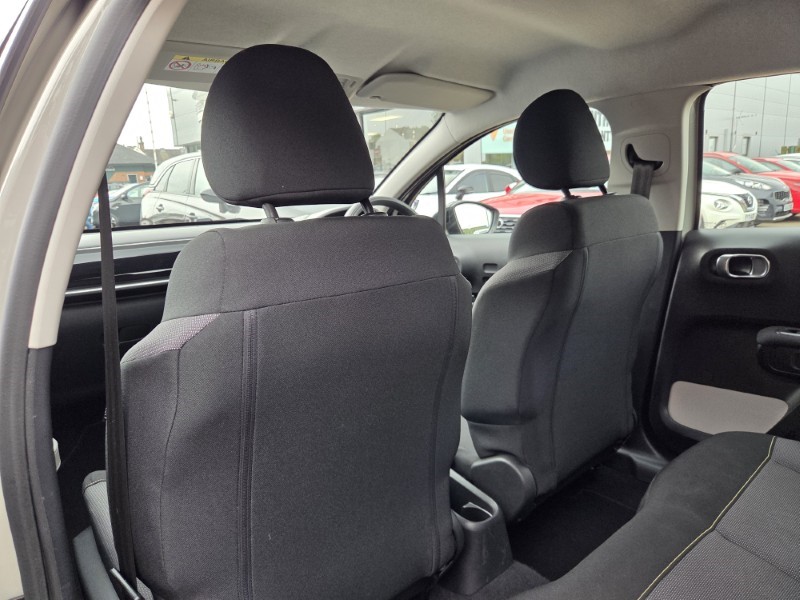 2021 (21) CITROEN C3 1.2 PureTech Shine 5dr 5759898
