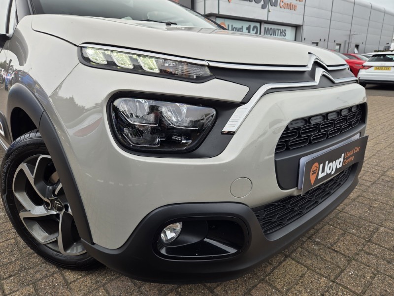2021 (21) CITROEN C3 1.2 PureTech Shine 5dr 5759887