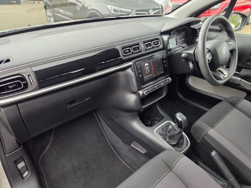2021 (21) CITROEN C3 1.2 PureTech Shine 5dr 5759904