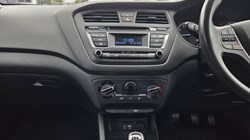 2017 (17) HYUNDAI I20 1.2 SE 5dr 5770857