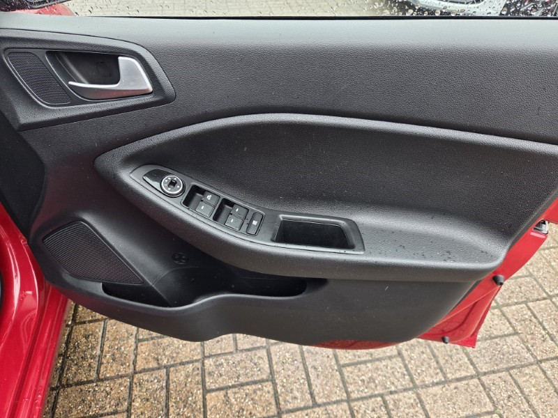 2017 (17) HYUNDAI I20 1.2 SE 5dr 5770863