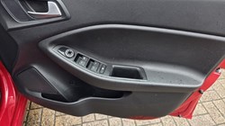 2017 (17) HYUNDAI I20 1.2 SE 5dr 5770863