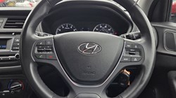 2017 (17) HYUNDAI I20 1.2 SE 5dr 5770867