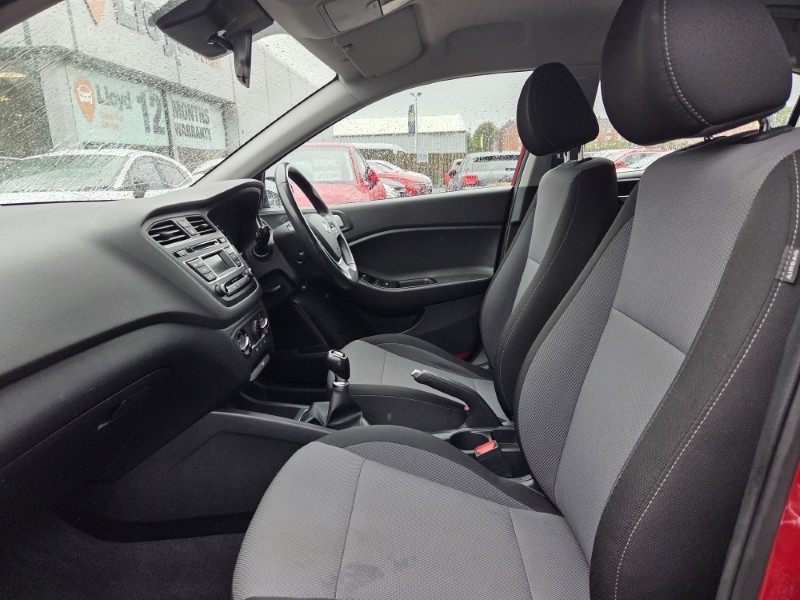 2017 (17) HYUNDAI I20 1.2 SE 5dr 5770860