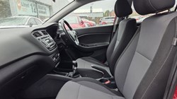 2017 (17) HYUNDAI I20 1.2 SE 5dr 5770860