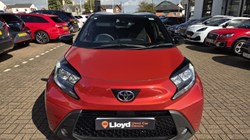 2025 (25) TOYOTA AYGO X 1.0 VVT-i Edge 5dr 5785314
