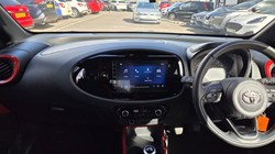 2025 (25) TOYOTA AYGO X 1.0 VVT-i Edge 5dr 5785330