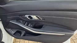 2020 (69) BMW 3 SERIES 320i M Sport 5dr Step Auto 5826844