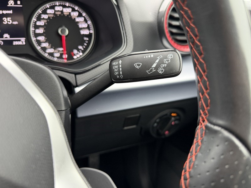 2022 (72) SEAT ARONA 1.0 TSI 110 FR Edition 5dr DSG 5804198