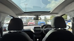 2019 (19) PEUGEOT 2008 1.2 PureTech 110 GT Line 5dr EAT6 5796447