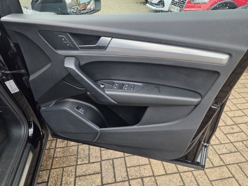 2021 (21) AUDI Q5 40 TDI Quattro Sport 5dr S Tronic 5788536