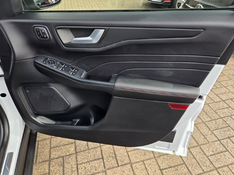 2024 (24) FORD KUGA 2.5 PHEV ST-Line X 5dr CVT 5788918