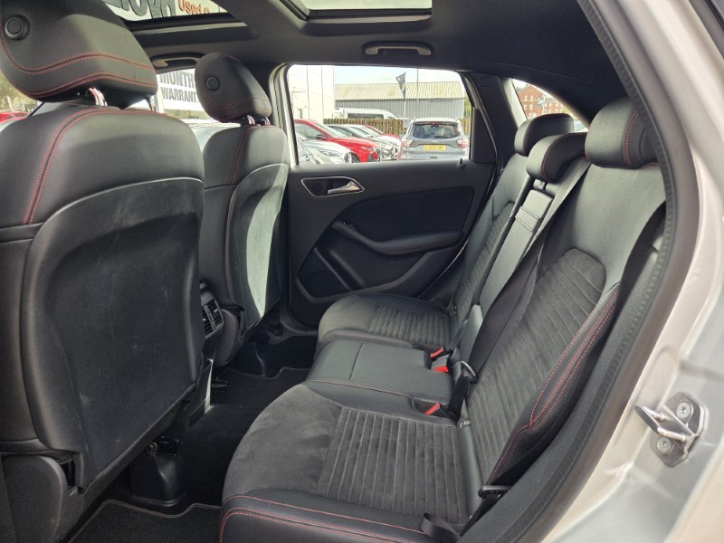 2019 (19) MERCEDES-BENZ B CLASS B200d AMG Line Premium Plus 5dr Auto 5785504