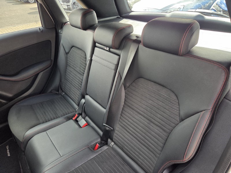 2019 (19) MERCEDES-BENZ B CLASS B200d AMG Line Premium Plus 5dr Auto 5785508