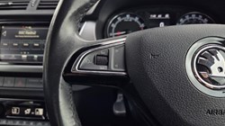 2020 (20) SKODA FABIA 1.0 TSI 110 SE L 5dr 5785558